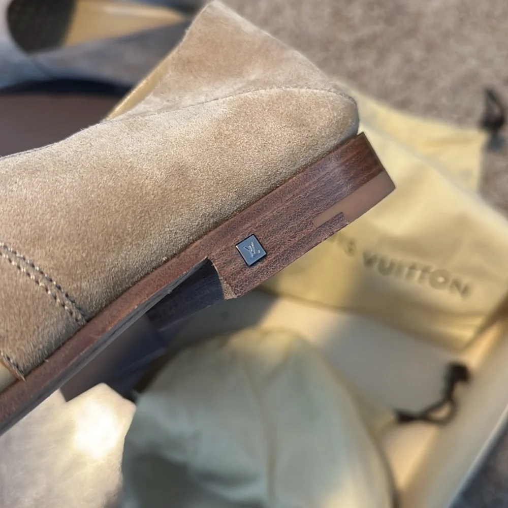 Louis Vuitton classic louis